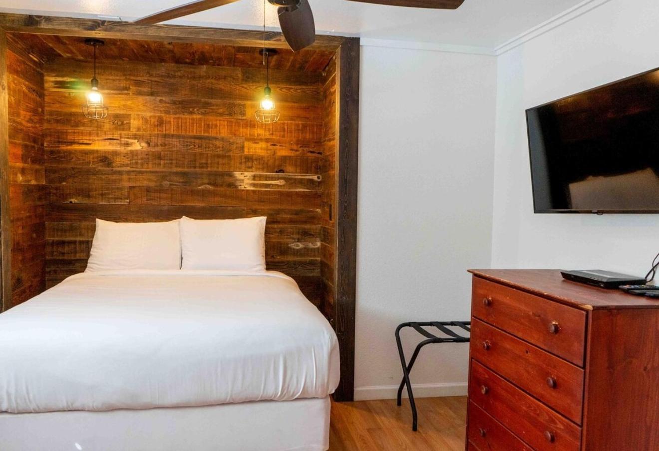 Miners Suite-Centrally Located In Shaver Lake Шейвер Лейк Экстерьер фото
