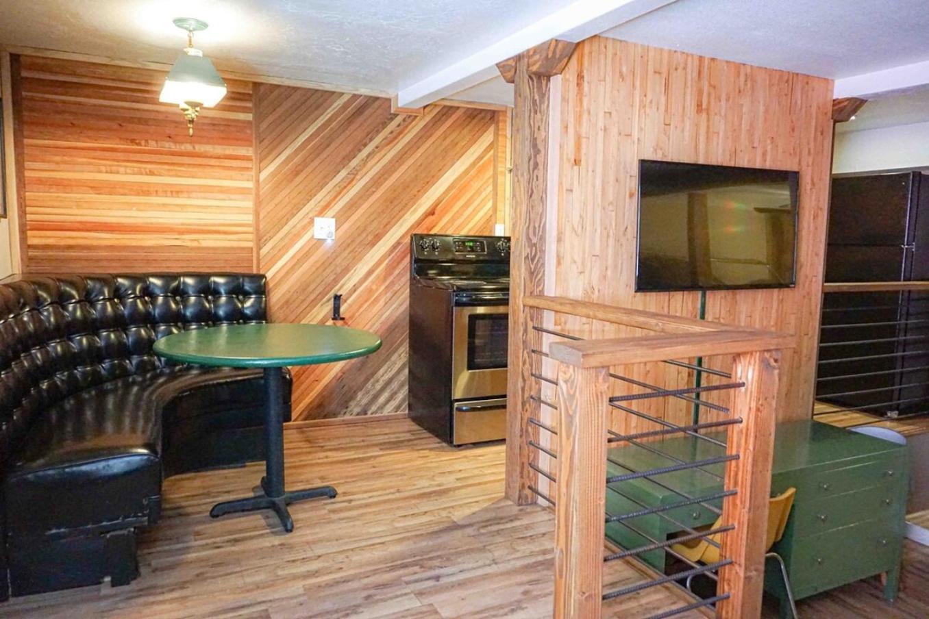 Miners Suite-Centrally Located In Shaver Lake Шейвер Лейк Экстерьер фото