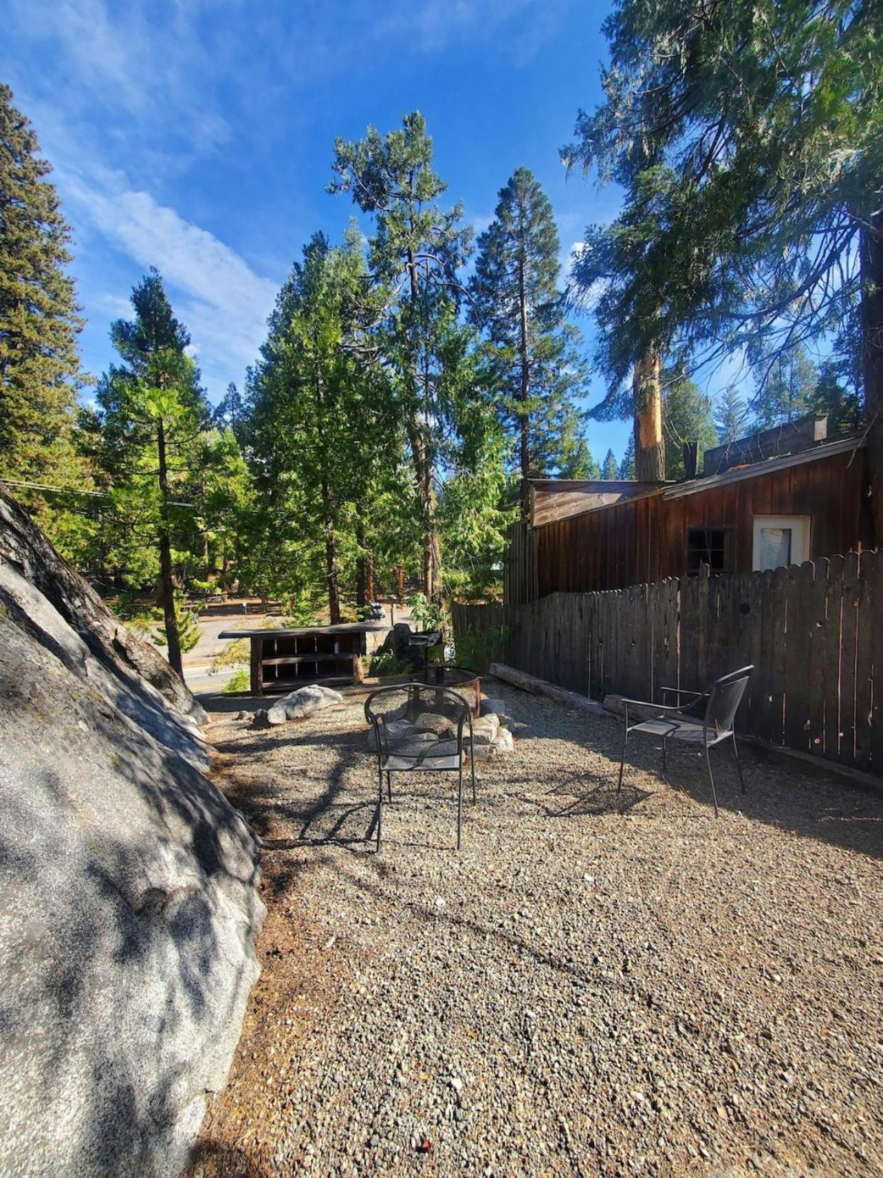 Miners Suite-Centrally Located In Shaver Lake Шейвер Лейк Экстерьер фото