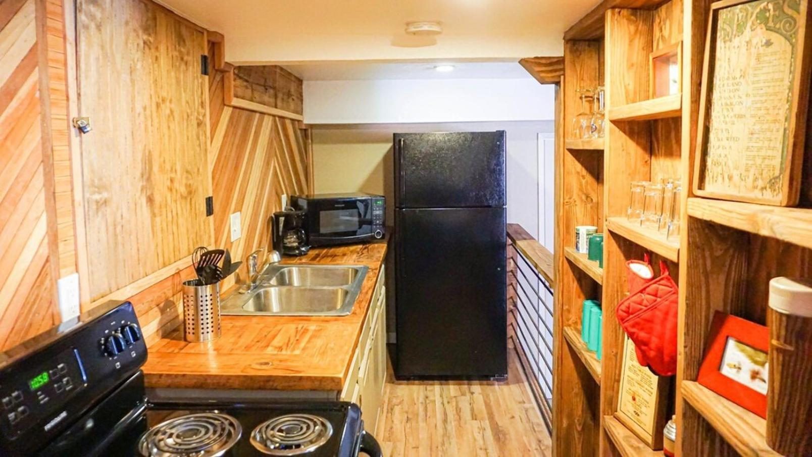 Miners Suite-Centrally Located In Shaver Lake Шейвер Лейк Экстерьер фото